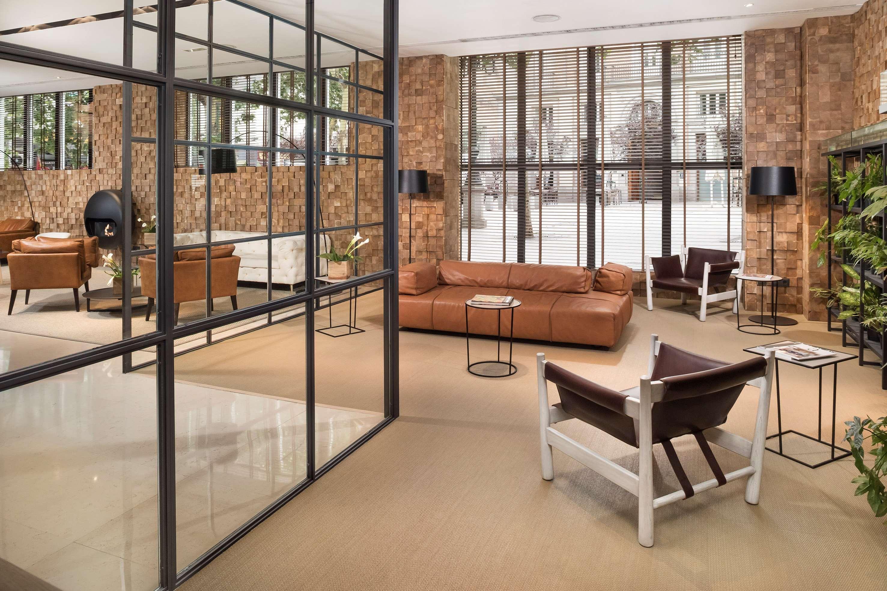 Me Reina Victoria By Meliá 4* Madrid